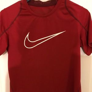 Boys Nike athletic cut T-shirt short sleeve